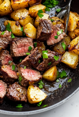 Garlic Butter Steak Bites and Potatoes