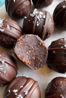 Dark Chocolate Protein Balls (No Bake, Low Carb)